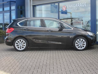 BMW 2 Serie BMW 2 Serie Active Tourer 225xe iPerformance Cent. Executive, Full LED / Navigatie / Climate control / Stoelverwarming / Parkeersensoren - afbeelding nr 22