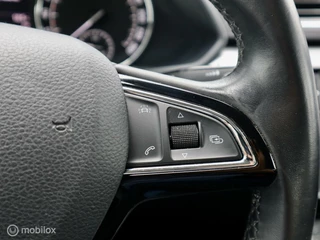 Škoda Superb Skoda Superb Combi 1.6 TDI Automaat Trekhaak LED PDC Leer ACC - afbeelding nr 22