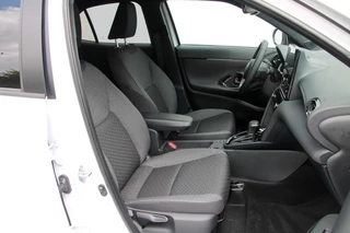 Toyota Yaris Cross Toyota Yaris Cross 1.5 Hybrid 130 Team Player - 93 pk **Carplay / Camera / ACC - afbeelding nr 10