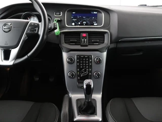 Volvo V40 Volvo V40 2.0 T2 Nordic+ | Stoelverwarming | Harman/Kardon |  LED | Cruise control | Navigatie | Bleutooth | Climate control - afbeelding nr 7