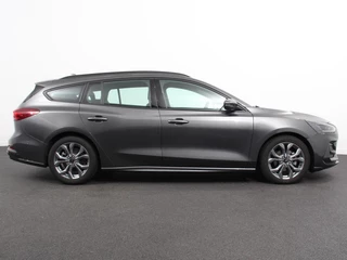 Ford Focus Ford Focus Wagon 1.0 EcoBoost Hybrid ST Line Navigatie Climate Control Led Dab Camera Parkeer sensoren Cruise Control Lichtmetalen velgen - afbeelding nr 8