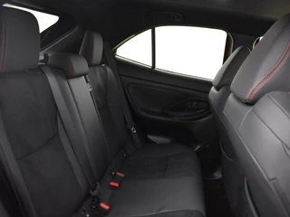 Toyota Yaris Cross Toyota Yaris Cross 1.5 Hybrid 130PK GR Sport | Stuur en Stoelverwarming | PDC V+A+ - afbeelding nr 15