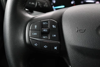 Ford Focus Ford Focus 1.5 EcoBoost Titanium | Stoel & stuurverwarming |  Adaptive cruise | Full LED | Camera | Trekhaak | Carplay | Climate control - afbeelding nr 13