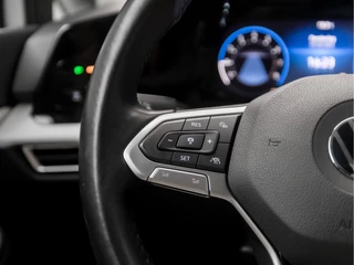 Volkswagen Golf (APPLE CARPLAY, VIRTUAL COCKPIT, GROOT NAVI, KEYLESS, SFEERVERLICHTING, SPORTSTOELEN, STOELVERWARMING, LED KOPLAMPEN, LANE ASSIST, NIEUWSTAAT) - afbeelding nr 19