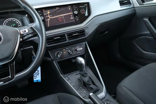 Volkswagen Polo Volkswagen Polo 1.0 TSI DSG / Comfortline / Navi / Carplay - afbeelding nr 17
