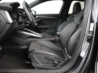 Audi A3 Audi A3 30 TFSI S edition | Carplay | Trekhaak | Sportstoelen | Navigatie | Virtual Cockpit | Half leder | Full LED | Climate control | Cruise control | Getint glas - afbeelding nr 4