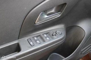 Opel Corsa Opel Corsa 1.2 Elegance 100 PK, Pdc voor/achter + camera, Navi, App connect, Cruise, Airco, 17 Inch Lmv, Dodehoek detectie, Inklapbare spiegels. - afbeelding nr 32