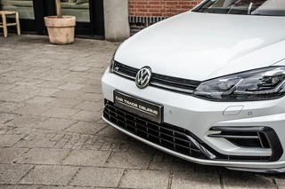 Volkswagen Golf Volkswagen Golf 2.0 TSI 4Motion R Pano / Dyn / DCC - afbeelding nr 36