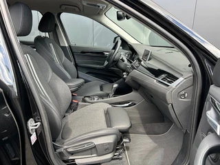 BMW X1 BMW X1 xDrive25e Sport Line Navi LED E.klep Cruise PDC - afbeelding nr 3