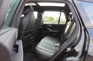 BMW X5 BMW X5 xDrive45e High Exe M-Sport/Pano/Trekhaak/M-stoelen - afbeelding nr 44