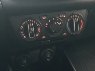 Suzuki Swift Suzuki Swift 1.2 Comfort Smart Hybride [LEASE €289,- | Airco | Lichtmetaal | - afbeelding nr 12