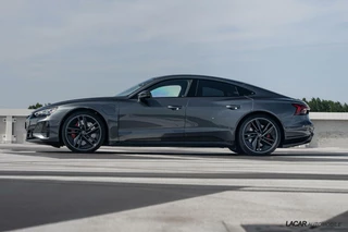 Audi e-tron GT Audi e-tron GT RS 598 pk I NP 186k I Carbon I RS design rood - afbeelding nr 6