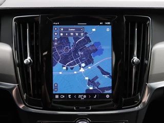 Volvo V90 Volvo V90 T6 PLUG-IN HYBRID PLUS DARK SCHUIFDAK 360GR CAM 19INCH HARMAN KA - afbeelding nr 23