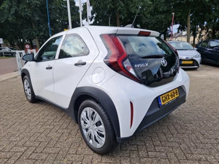 Toyota Aygo Cruise control, Apple/Android, Airco , All-in Rijklaarprijs - afbeelding nr 3