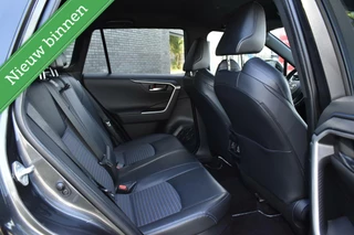 Toyota RAV4 Toyota RAV4 2.5 Hybrid AWD Style BI-TONE CAMERA/LANE ASSIST/STUURW/STOELVW/ETC.! - afbeelding nr 23