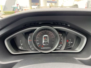 Volvo V40 Volvo V40 2.0 T2 Inscription Clima Adapt cruise Led NAP - afbeelding nr 19