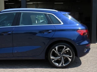 Audi A3 Audi A3 SPORTBACK 30 TFSI BNS EDITION / Sportstoelen / Matrix led / 18 Inch / BOVAG garantie - afbeelding nr 25
