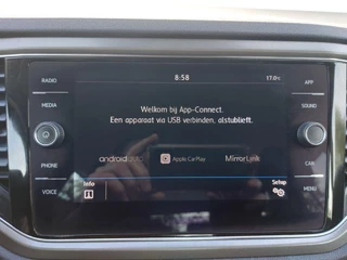 Volkswagen T-Roc Volkswagen T-Roc 1.5 TSI Style Automaat,trekhaak, applecarplay/android/nav,airco,cruisecontrol,stoel/stuurverwarming,trekhaak - afbeelding nr 12