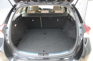 Toyota Auris Toyota Auris Touring Sports 1.8 Hybrid Lease pro | Beige Leer | Panoramadak | Full Led | Parkeersensoren. - afbeelding nr 16