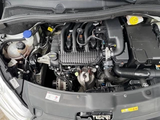 Peugeot 208 Peugeot 208 1.2 PT SIGNATURE + AIRCO/APPLE CARPLAY/ANDROID AUTO/PDC/CRUISE - afbeelding nr 27