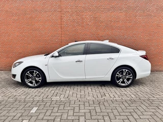 Opel Insignia Opel Insignia 1.4 T Business Executive|CARPLAY|CAMERA|PANO - afbeelding nr 4