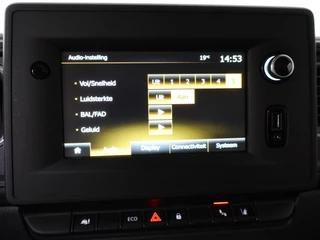 Renault Master Renault Master T33 2.3 dCi 135PK L2H2 Work Edition Airco Cruise Camera Navigatie Parkeersensoren Trekhaak - afbeelding nr 33