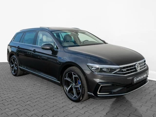 Volkswagen Passat Volkswagen Passat Variant 1.4 TSI DSG PHEV GTE Business | Full LED | Leder | Panoramadak | Travel Assist - afbeelding nr 11