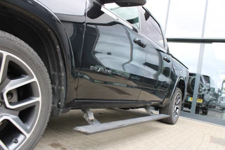 Dodge Ram Dodge Ram 5.7i V8 HEMI 4x4 Aut. LARAMIE SPORT NIGHT / LUCHTVERING - afbeelding nr 29