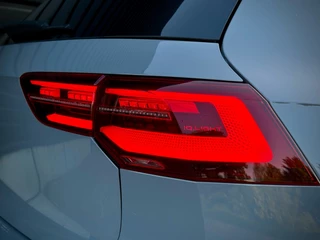 Volkswagen Golf Volkswagen Golf 2.0 TSI GTI PANO|IQ LIGHT|DCC|ACC|NARDO - afbeelding nr 19