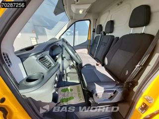 Ford Transit Ford Transit 130pk L2H2 Airco Cruise Trekhaak Parkeersensoren Werkplaatsinrichting Euro6 L2 11m3 Airco Trekhaak Cruise control - afbeelding nr 11