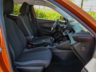 Peugeot 2008 Peugeot 2008 1.2 101PK PureTech Active | APPLE CARPLAY | CRUISE CONTROL | - afbeelding nr 4