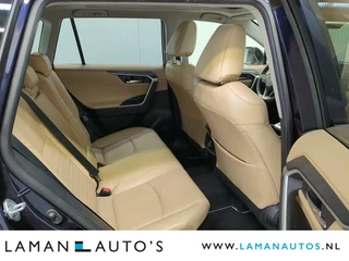 Toyota RAV4 Toyota RAV4 2.5 Hybrid 218pk Executive Premium | Panoramadak Leder JBL CarPlay ECC 18
