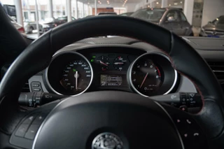 Alfa Romeo Giulietta Alfa Romeo Giulietta 1.750 Turbo Veloce QV 240PK 2e Eig Carbon Panoramadak Kuipstoelen CarPlay Stoelverw. Full option - afbeelding nr 15