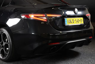 Alfa Romeo Giulia Alfa Romeo GIULIA 2.0 T GME AWD Tributo Italiano / FACELIFT / Digital Cockpit / Acc / HK / Leder / Elek Stoelen / Camera / 19 Inch - afbeelding nr 51