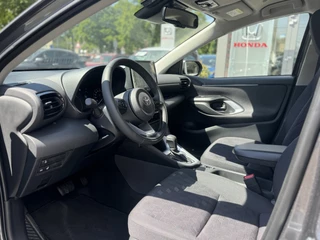 Toyota Yaris Toyota Yaris 1.5 Hybrid 115 Active PLUS Parkeersensoren V+A, Lichtmetalen velgen, Stoelverwarming , All-in Rijklaarprijs - afbeelding nr 4