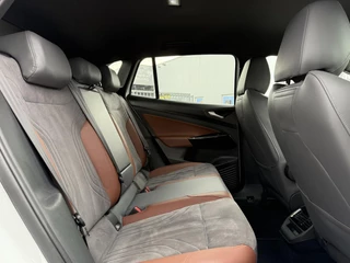 Volkswagen ID.4 Volkswagen ID.4 Aut. First Edition 77kWh | Navi | Camera | ECC - afbeelding nr 14