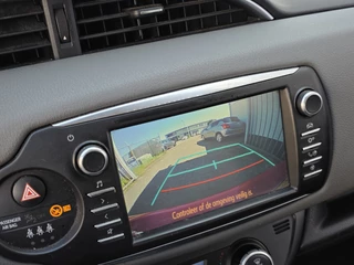 Toyota Yaris Toyota Yaris 1.5 Hybrid Asp, Camera! Nwe Apk! Zondag OPEN! - afbeelding nr 17
