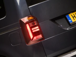 Volkswagen Caddy Automaat (5 PERSOONS, NAVIGATIE, CLIMATE, STOELVERWARMING, ADAPTIVE CRUISE, LED KOPLAMPEN, LM VELGEN, PARKEERSENSOREN, NIEUWE APK, NIEUWSTAAT) - afbeelding nr 24