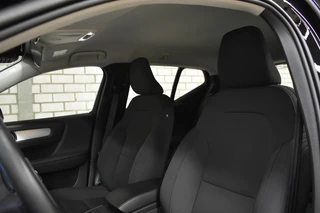 Volvo XC40 Volvo XC40 T2 129pk Aut. Momentum | Navigation Tech - afbeelding nr 3