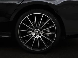 Mercedes-Benz C-Klasse Mercedes-Benz C-klasse 180 Business Solution AMG | Panoramadak | Leder | Stoelverwarming | Cruise control | 360 Camera | Elektrische achterklep | Carplay | Burmester - afbeelding nr 35