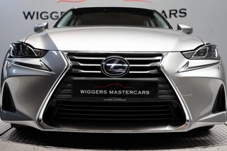 Lexus IS - afbeelding nr 2