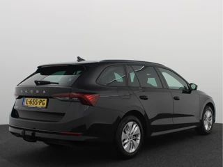 Škoda Octavia Škoda Octavia Combi 1.0 TSI Business Edition TREKHAAK / CARPLAY / SFEERVERLICHTING / NAVI / CLIMA / PDC / BLUETOOTH / CRUISE / NL-AUTO - afbeelding nr 18