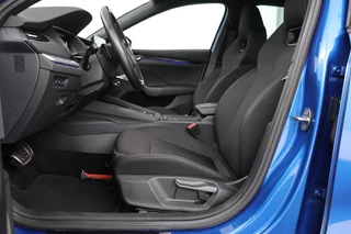 Škoda Octavia Skoda Octavia 1.0 e-TSI Sport | Carplay | Full LED | Navigatie |  Sfeerverlichting | DAB | Sportstoelen | Climate control | Parkeerhulp - afbeelding nr 4