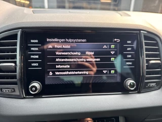 Škoda Karoq Škoda Karoq 1.5 TSI DSG SPORTLINE PANO-DAK/TREKHAAK/CAMERA/NAVI/STOELVERW - afbeelding nr 24