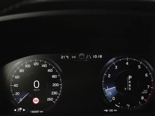 Volvo V60 Volvo V60 2.0 T4 R Design | Stoelverwarming | Trekhaak |  Carplay | Camera | Adaptive cruise | Navigatie | Full LED | 19'' lichtmetalen velgen | Memory - afbeelding nr 33