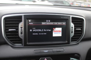 Kia Sportage Kia Sportage 1.6 T-GDI GT-Line First Edition / Trekhaak / Leder / Camera / 19'' / Getint glas / Navigatie / DAB / Cruise Control - afbeelding nr 23