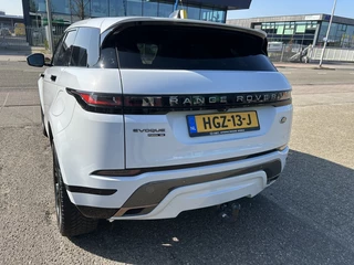 Land Rover Range Rover Evoque Land Rover Range Rover Evoque 1.5 P300e AWD R-Dynamic Panodak - afbeelding nr 4