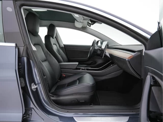 Tesla Model 3 Tesla Model 3 Standard RWD Plus 60 kWh [ 3-Fase ] (INCL-BTW) Aut. *PANO | AUTO-PILOT | FULL-LEATHER | KEYLESS | FULL-LED | MEMORY-PACK | SURROUND-VIEW | DAB | CARPLAY | DIGI-COCKPIT | LANE-ASSIST | COMFORT-SEATS | 18