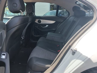 Mercedes-Benz C-Klasse Mercedes-Benz C-Klasse 180 156pk Automaat Business Solution Plus | Origineel NL | Navi | Clima | Cruise | Led Koplampen | Pdc V+A+Assist+Camera | Dodehoek+Licht+Regensensor | Privacy Glass | 18''lm - afbeelding nr 8