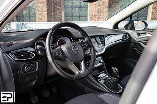 Opel Astra Opel Astra 1.2 Design & Tech|Stuur&Stoel verwarm|AppleCarPla - afbeelding nr 2